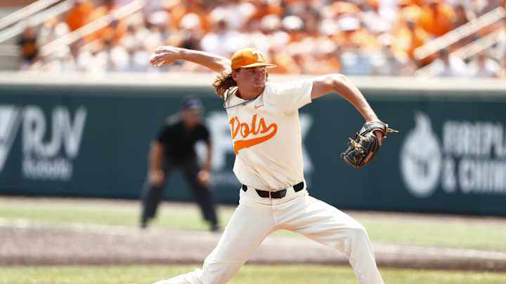 Breaking: Vols Reliever to Return for Final Season