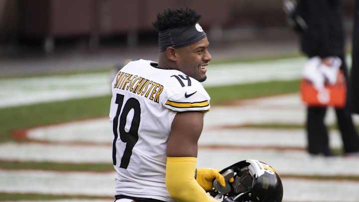 JuJu Smith-Schuster Returns for Final Farewell to Steelers Fans
