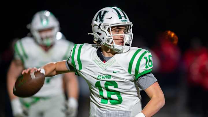 Arch Manning Poses in Alabama Gear During Official Visit