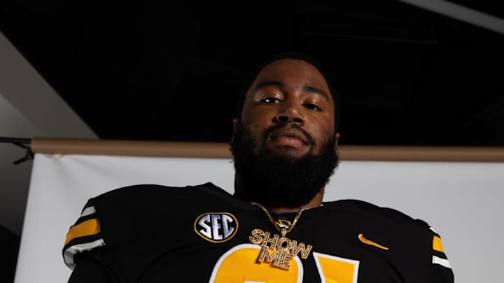 Mizzou Lands Commitment From Oregon Transfer DL Kristian Williams
