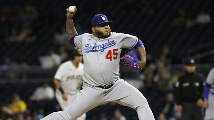 Dodgers News: Reyes Moronta Rejoins LA Bullpen Dodgers News: Reyes Moronta Rejoins LA Bullpen
