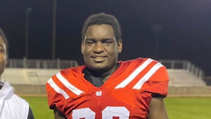 Offensive Tackle Manasse Itete Earns UCLA Football Offer Amid Recruiting Surge