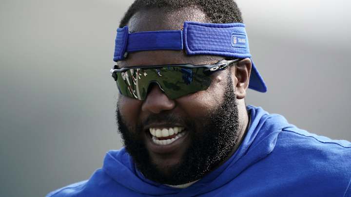 WATCH: Rams DL Coach Eric Henderson Gives Passionate Speech to South Carolina Football WATCH: Rams DL Coach Eric Henderson Gives Passionate Speech to South Carolina Football