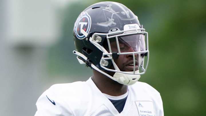 Okonkwo Quickly Makes an Impression