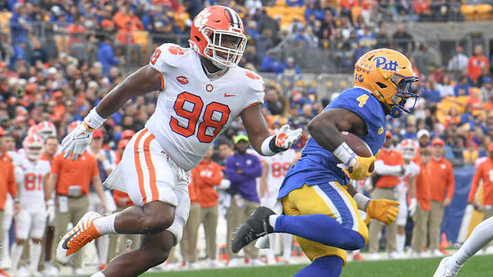 Geoff Collins Calls Clemson's Defensive line the Best in the Country Ahead of Matchup