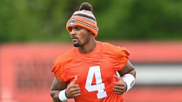 Lack of Punishment Against Team Owners Could Keep Deshaun Watson From Suspension Lack of Punishment Against Team Owners Could Keep Deshaun Watson From Suspension