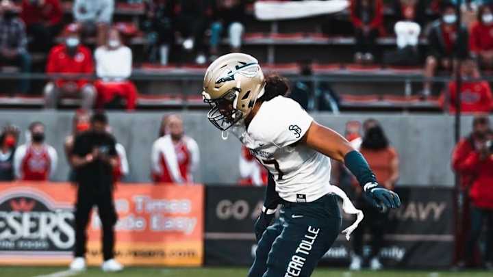 UCLA Football Sends Local Linebacker Kyngstonn Viliamu-Asa Scholarship Offer UCLA Football Sends Local Linebacker Kyngstonn Viliamu-Asa Scholarship Offer