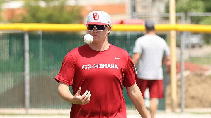 CWS Photo Gallery: Oklahoma Practice vs. Notre Dame
