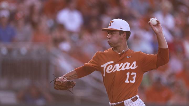 GAME LOG: Texas Offense A No Show, Longhorns Lose 10-2 to End Their Season GAME LOG: Texas Offense A No Show, Longhorns Lose 10-2 to End Their Season