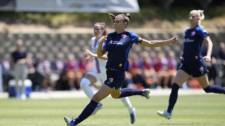 Former Cal Soccer Star Alex Morgan Is Tearing Up the NWSL