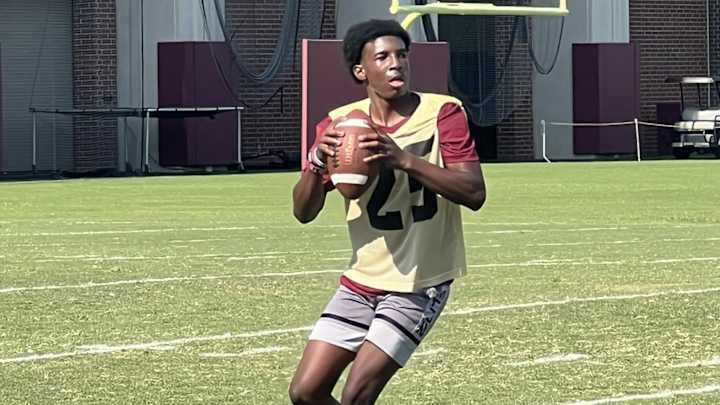 Jameis Winston's younger brother works out for Florida State's coaching staff Jameis Winston's younger brother works out for Florida State's coaching staff
