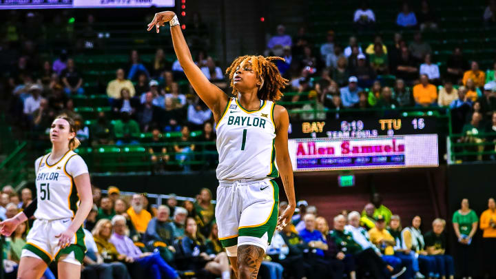 Baylor's NaLyssa Smith Scores WNBA Career-High as Fever Top Sky Baylor's NaLyssa Smith Scores WNBA Career-High as Fever Top Sky