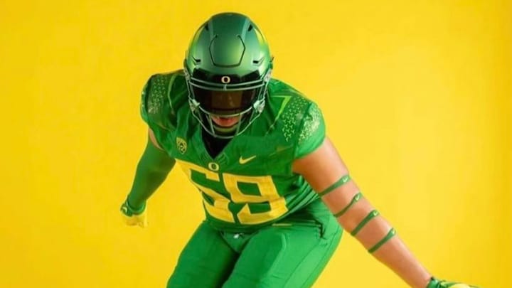 2023 Offensive Lineman Micah Bañuelos Includes Oregon in Final Three Schools