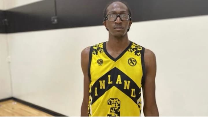 How the Wrong End of Mikey Williams’s Poster Dunk Fueled Dennis Evans III’s Rise