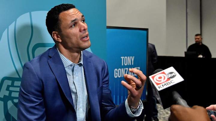 Tony Gonzalez Ranked the Top NFL Tight End in History Tony Gonzalez Ranked the Top NFL Tight End in History