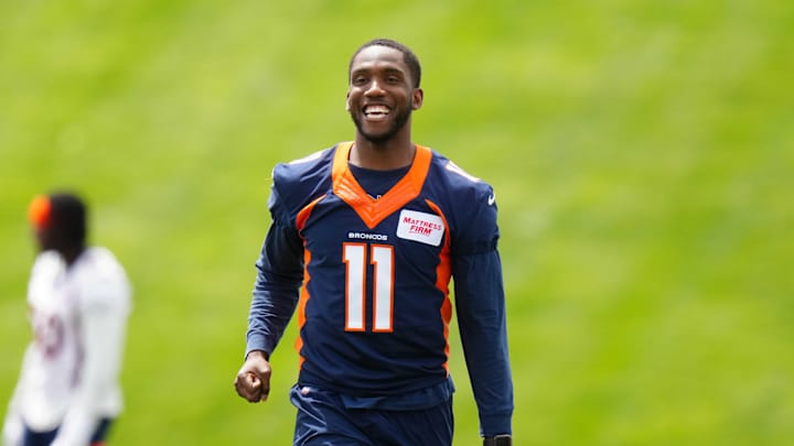 Hackett: Josh Johnson Doing 'Fine Job' as Broncos Backup QB Hackett: Josh Johnson Doing 'Fine Job' as Broncos Backup QB