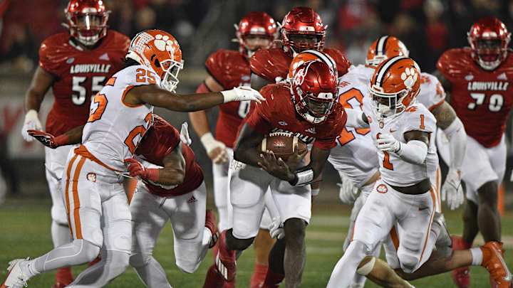 Lance Taylor Working to Improve Louisville's Situational Offense, Mental Fortitude