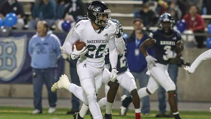 First and 11: Collective Look at the Current UW Football Commitments First and 11: Collective Look at the Current UW Football Commitments