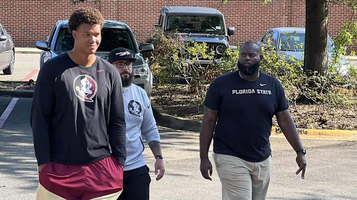 2023 OT Lucas Simmons planning to commit within the next two weeks 2023 OT Lucas Simmons planning to commit within the next two weeks