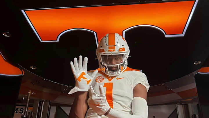 Breaking: Elite 2024 ATH Echols Details Decision to Choose Tennessee