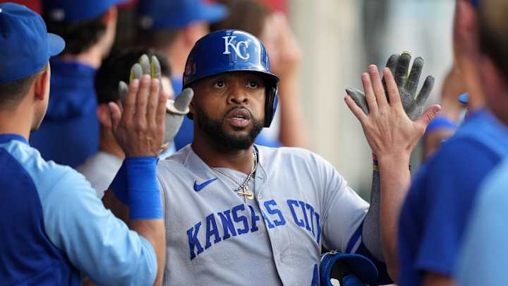 Royals Trade 1B Carlos Santana to Mariners