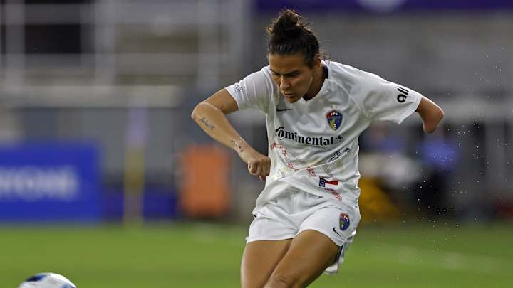 Carson Pickett Becomes First Player With Limb Difference to Appear for USWNT