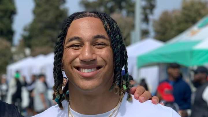 Huskies Offer 5-Star Safety and Son of LAPD Commander