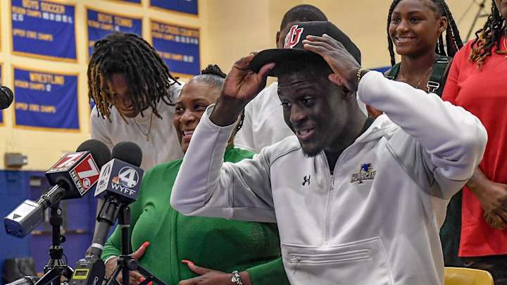 Three-Star DB Travon West Commits to Indiana