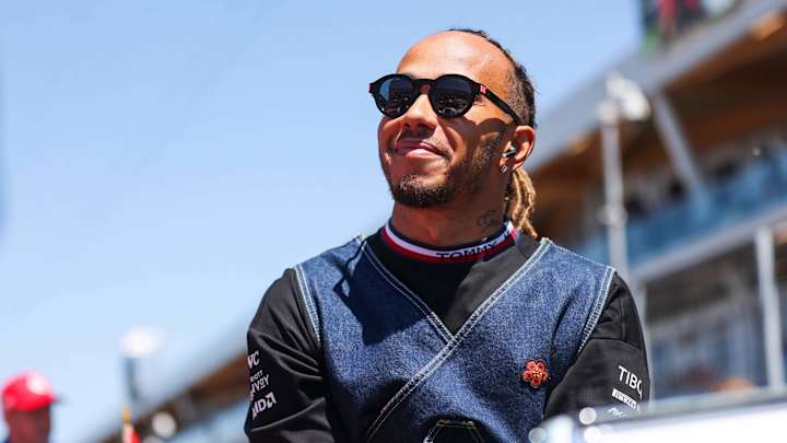 Nelson Piquet Releases Statement on Racist Remark Toward Lewis Hamilton Nelson Piquet Releases Statement on Racist Remark Toward Lewis Hamilton