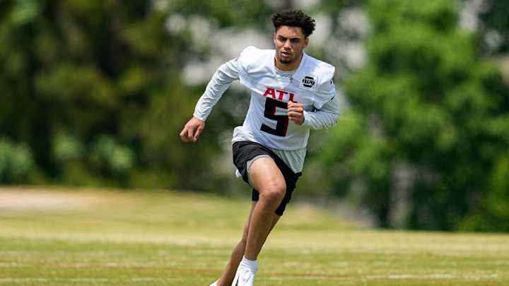 Falcons WR Drake London: Most Impactful Rookie? Falcons WR Drake London: Most Impactful Rookie?