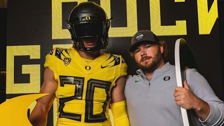 Linebacker Blake Nichelson Talks Oregon Official Visit, Next Steps in Recruitment