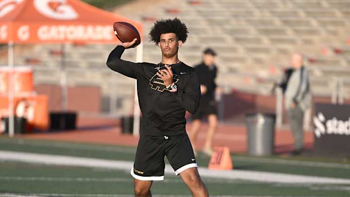 Dante Moore Named SI's 2022 Elite 11 Finals MVP