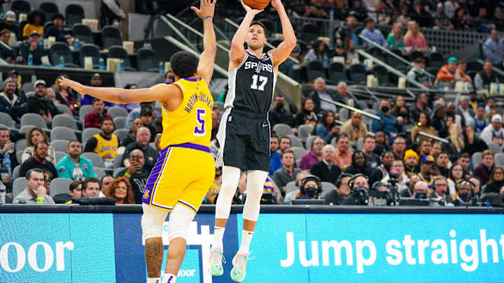 Doug McDermott Showcases Trade Value in Late Surge vs. 76ers