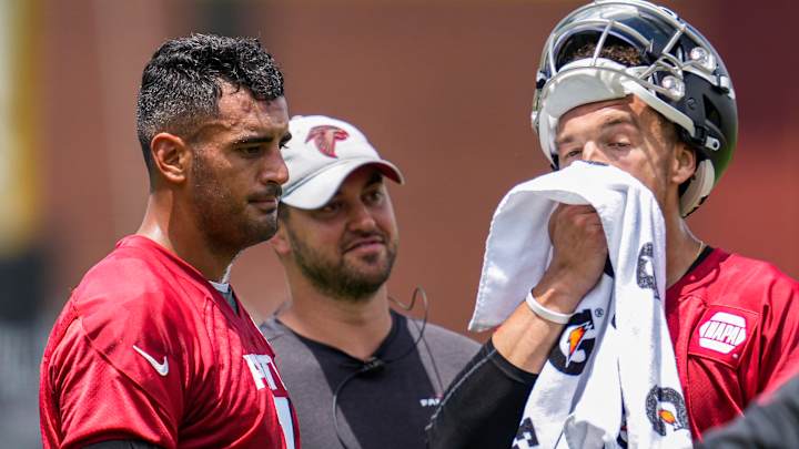 Falcons QB Battle: An Early Favorite to Start Week 1?