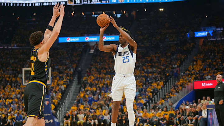 Mavs' Reggie Bullock Downplays Sixers Trade Speculation