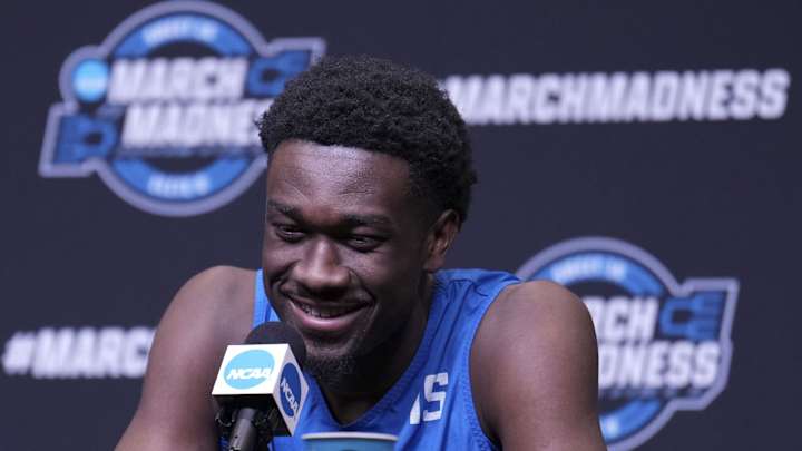 Mark Williams Shows Promise, Learning the NBA Game 'Quickly'