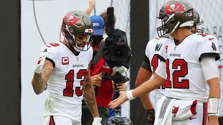 Tom Brady sent Mike Evans a cryptic text message before unretiring
