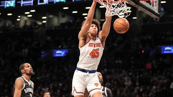 Longhorns Ex Jericho Sims Signs New Deal With Knicks: Details Longhorns Ex Jericho Sims Signs New Deal With Knicks: Details