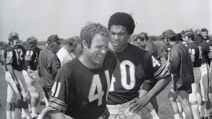 James Caan - Pittsfield's Piccolo in 'Brian's Song' - Dies at 82