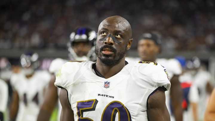 Ravens Re-Sign DE Justin Houston