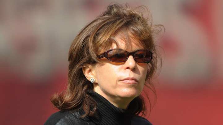 Former CEO, CB Headline as Semifinalists for Pro Football Hall of Fame