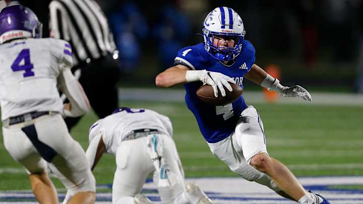 What the Commitment of Whit Weeks Means For This Linebacker Room What the Commitment of Whit Weeks Means For This Linebacker Room