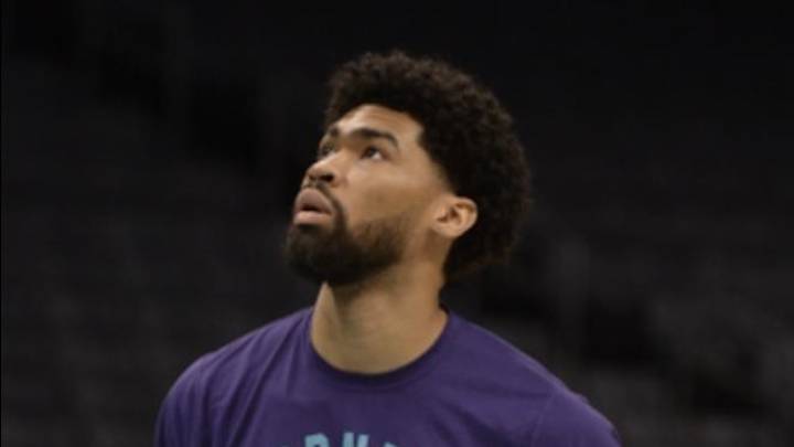 OFFICIAL: Hornets Starting Lineup vs Lakers