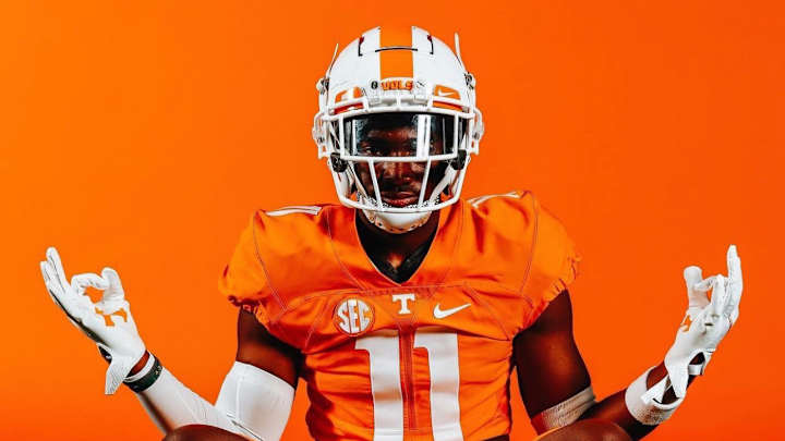 3 & Out: Breaking Down the Commitment of 2023 LB Jalen Smith