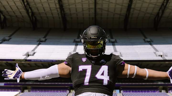 Huskies Await Tuesday Decision from Minnesota DL Huskies Await Tuesday Decision from Minnesota DL