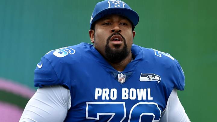 Cowboys O-Line: Should Dallas Sign Free Agent Help?