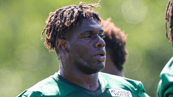 NFL.com names Carl Lawson the non-QB MVP of the New York Jets