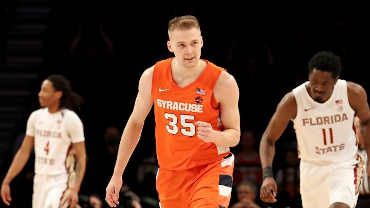 Buddy Boeheim Starts, Scores Team High 18 Points for Detroit Pistons