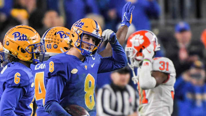 Report: Athletes Pocket $917 Million in Year One of NIL