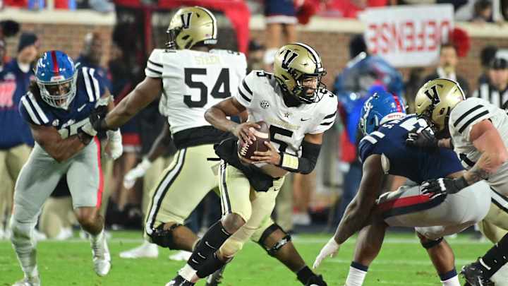 Vanderbilt Commodores Offensive Players to Watch vs. Ole Miss in Week 6 Vanderbilt Commodores Offensive Players to Watch vs. Ole Miss in Week 6